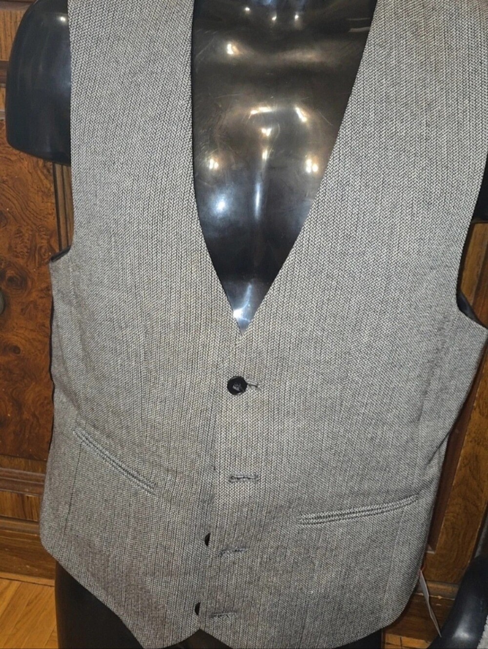 ASOS DESIGN Mens  Grayish Vest with Satin Lining NWT Sz 40
